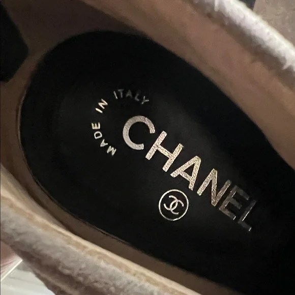 CHANEL Gray and Black Heeled Boots with Silver Floral Details - Picture 2 of 6